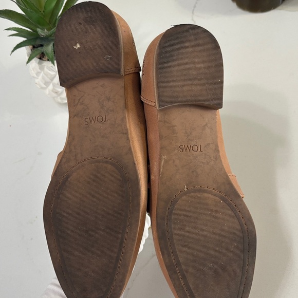 TOMS Lynette Tan Loafers- Sz 8 - Picture 5 of 5